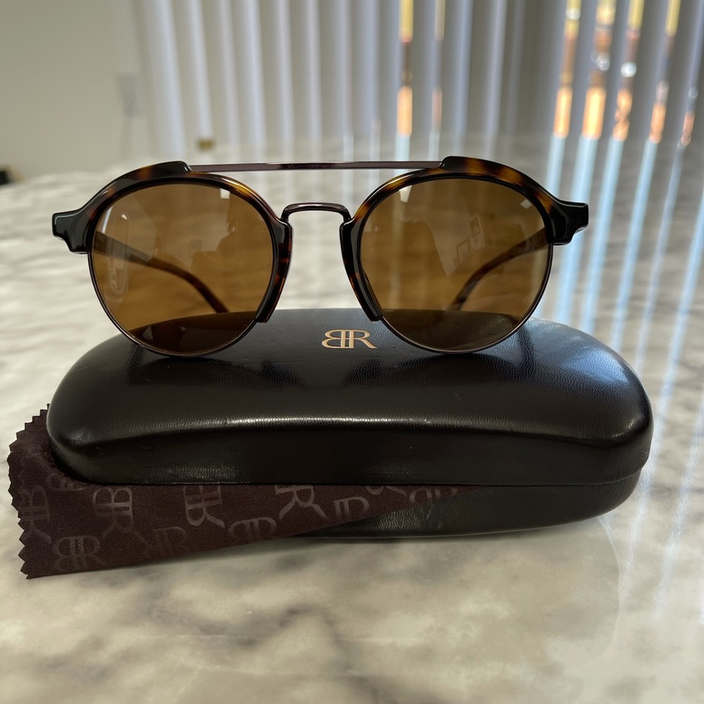 Never worn Banana Republic aviator sunglasses